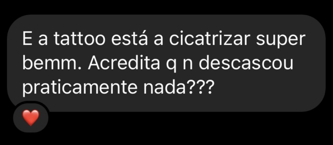 Mensagem de cliente sobre tatuagem de linha fina